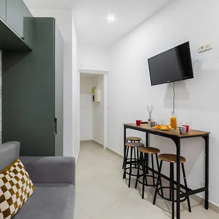Appartamento Appartement Metro Jaures Tout Equipe - Paris 19 - 4P - Flat-Guest