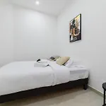 Appartement Metro Jaures Tout Equipe - Paris 19 - 4P - Flat-Guest